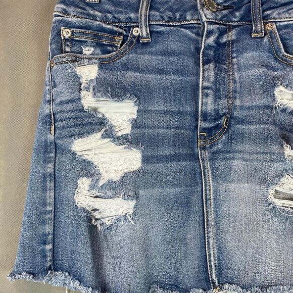 American Eagle Skirt Women's 8 Blue Distressed Zip Fly Button Rips - Picture 3 of 10